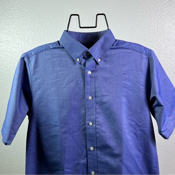 Lands’ End Kids Blue Button Down Short Sleeve Shirt Size US (18) - Picture 3 of 7
